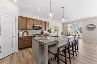 17718 Everest Ave, Lakeville, MN 55044 - Photo 2