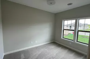 17725 Everest Ave, Lakeville, MN 55044 - Photo 2