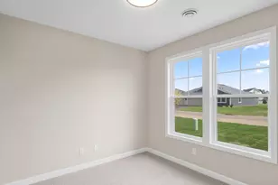 17721 Everest Ave, Lakeville, MN 55044 - Photo 4