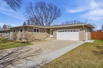 2909 Edgewood Drive N, Fargo, ND 58102 - Photo 1
