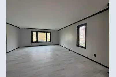 116 Piccadilly Avenue, Mankato, MN 56001 - Photo 10