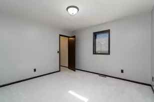 116 Piccadilly Ave, Mankato, MN 56001 - Photo 40