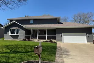 116 Piccadilly Ave, Mankato, MN 56001 - Photo 1