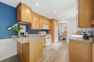 3348 Utah Ave N, Crystal, MN 55427 - Photo 8