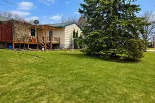 1318 W Chestnut Ave, Olivia, MN 56277 - Photo 4