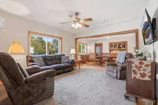 301 W 4th St, Winthrop, MN 55396 - Photo 8