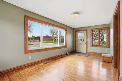 301 W 4th Street, Winthrop, MN 55396 - Photo 28