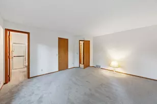 1264 Vildmark Dr, Eagan, MN 55123 - Photo 10