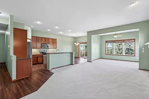 17281 Eagleview Dr, Farmington, MN 55024 - Photo 4