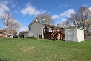 5821 84 1/2 Ave N, Brooklyn Park, MN 55443 - Photo 2