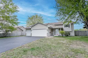 13742 Underclift St NW, Andover, MN 55304 - Photo 2