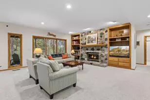 6954 Kenmare Dr, Bloomington, MN 55438 - Photo 28