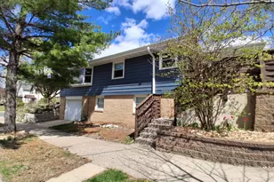 2327 Laurel Ave W, Minneapolis, MN 55405 - Photo 2