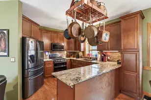1318 McAndrews Rd E, Burnsville, MN 55337 - Photo 10