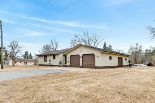 901 NW 9th St, Grand Rapids, MN 55744 - Photo 12