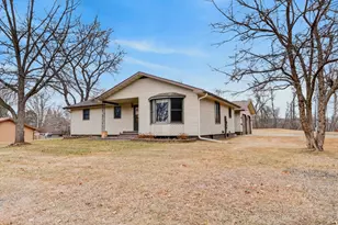 901 NW 9th St, Grand Rapids, MN 55744 - Photo 2