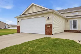 4495 53rd St S, Fargo, ND 58104 - Photo 2