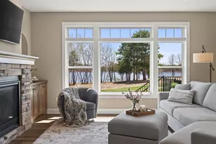 25415 Farmstead Ln, Wyoming, MN 55092 - Photo 6