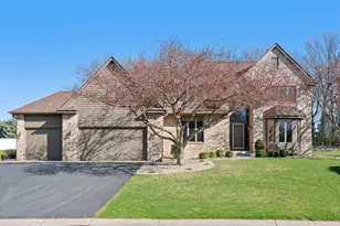 3515 Ranier Ln N, Plymouth, MN 55447 - Photo 2