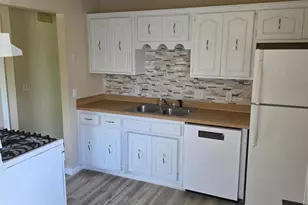 5702 84 1/2 Ave N, Brooklyn Park, MN 55443 - Photo 4