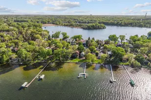 178 Peninsula Rd, Medicine Lake, MN 55441 - Photo 8