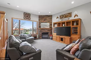 959 Vine Cir, Jordan, MN 55352 - Photo 10