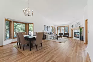 5619 Dunlap Ave N, Shoreview, MN 55126 - Photo 10