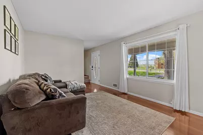 7641 49th Avenue N, New Hope, MN 55428 - Photo 4