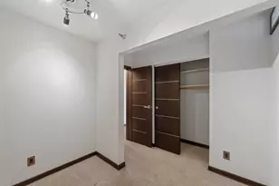 401 S 1st St, Minneapolis, MN 55401 - Photo 22