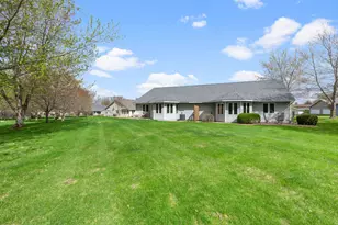 353 Meadowview Ct, Baldwin, WI 54002 - Photo 38