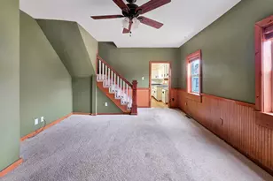 221 W Park Ave, Warren, MN 56762 - Photo 8