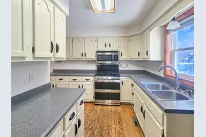 221 W Park Avenue, Warren, MN 56762 - Photo 4