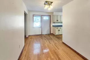 221 W Park Ave, Warren, MN 56762 - Photo 10