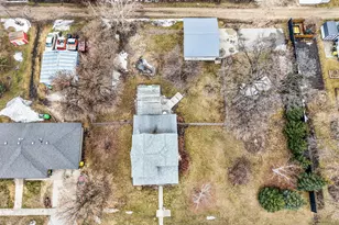 221 W Park Ave, Warren, MN 56762 - Photo 28