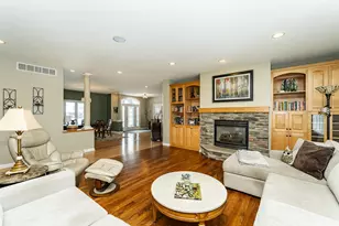 3501 Cameo Ln NE, Rochester, MN 55906 - Photo 8