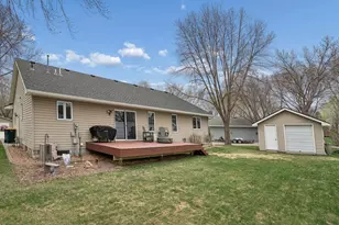 714 E Crescent Ln, Litchfield, MN 55355 - Photo 32
