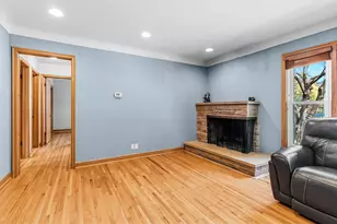 2017 Beacon St, Roseville, MN 55113 - Photo 12