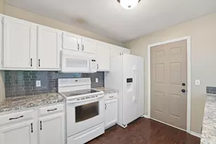 11428 Elmwood Ave N, Champlin, MN 55316 - Photo 6