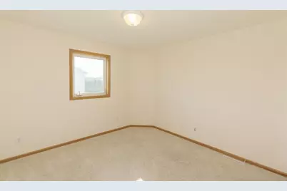 1134 47th Avenue N, Fargo, ND 58102 - Photo 42