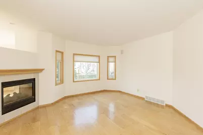 1134 47th Avenue N, Fargo, ND 58102 - Photo 6