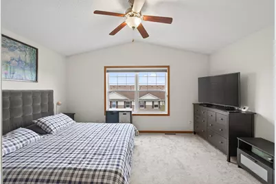 10859 Kingsfield Lane, Woodbury, MN 55129 - Photo 16