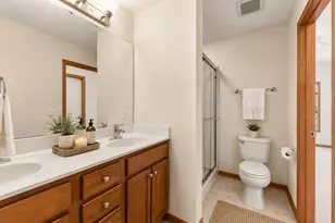 10859 Kingsfield Ln, Woodbury, MN 55129 - Photo 26