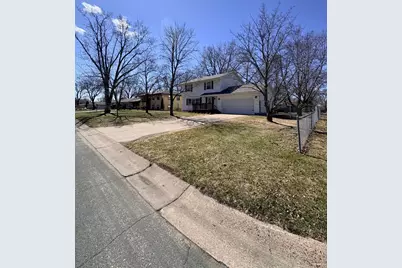 7596 Jackson Street NE, Fridley, MN 55432 - Photo 4