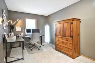 303 24th St NW, Austin, MN 55912 - Photo 26