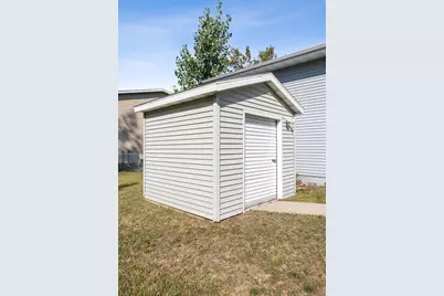 719 10th Avenue E, West Fargo, ND 58078 - Photo 24