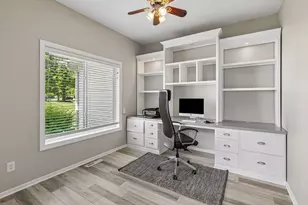 19182 Ismay Ct, Lakeville, MN 55044 - Photo 14