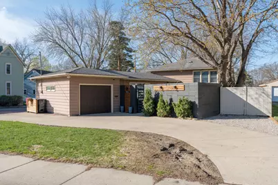 925 E Main Street, Mankato, MN 56001 - Photo 1