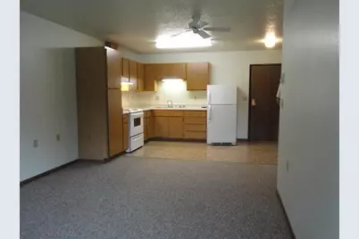 222 1st Avenue NE #5, Eagle Bend, MN 56446 - Photo 2