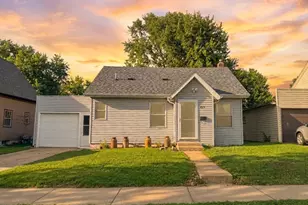925 2nd Ave SW, Pipestone, MN 56164 - Photo 4
