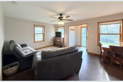 925 2nd Avenue SW, Pipestone, MN 56164 - Photo 6
